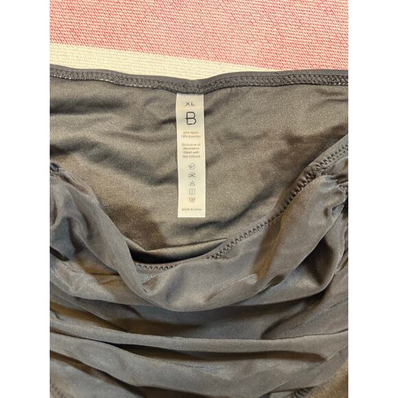 Blooming Jelly Sz XL Criss Cross High Waisted Top NWT - Picture 6 of 7